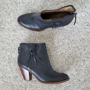 Jack Rogers Greer black leather bootie with tassel